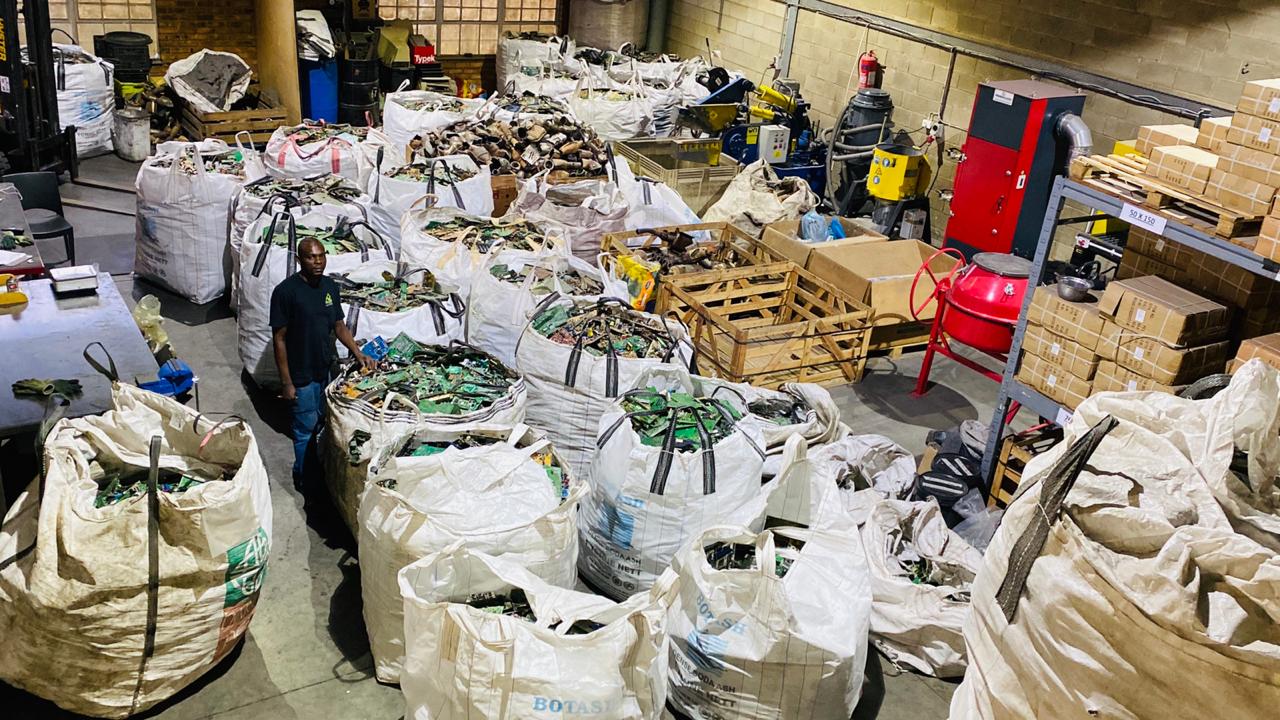 Liatros Recycling team